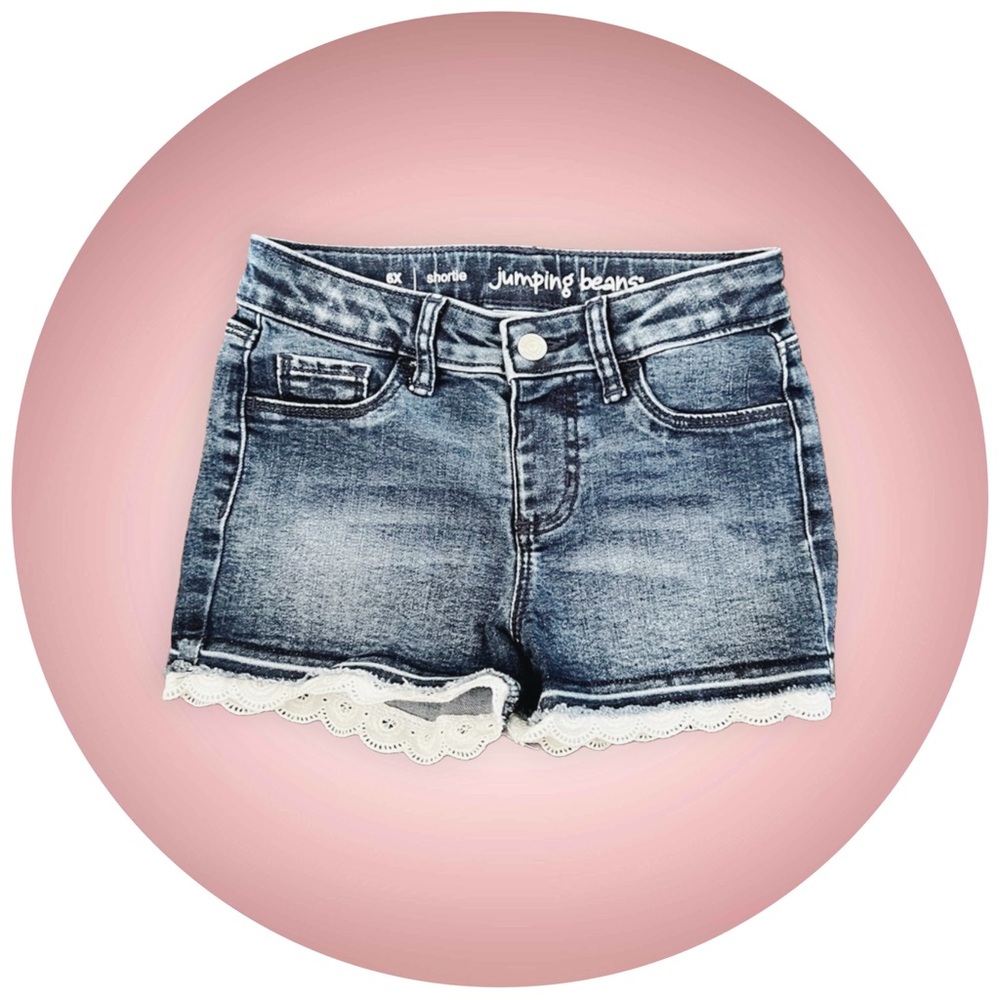 NWOT Girls Size 6𝓍 Jean Shorts w/ Lace